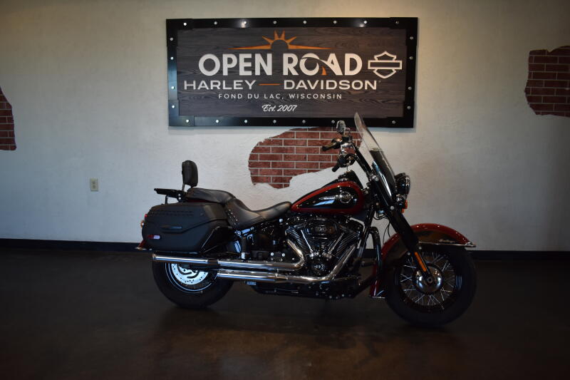 2020 Harley-Davidson® Heritage Classic 114 Billiard Red/Vivid Black