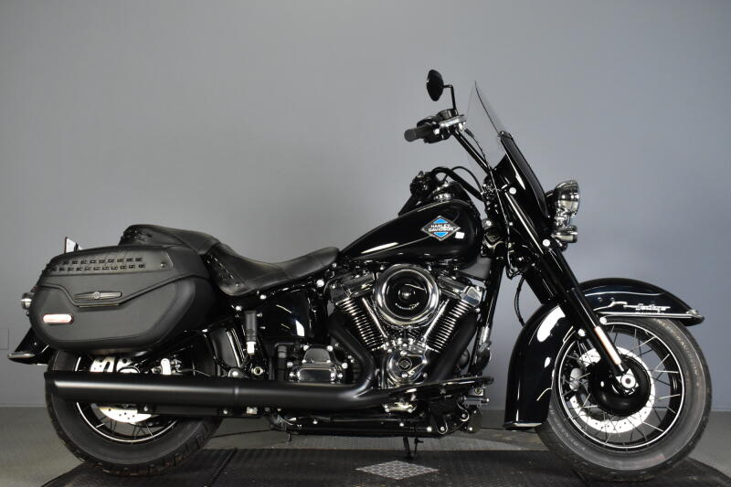 2026 Harley-Davidson® Heritage Classic FLHC