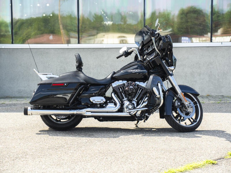 FLHXS 2014 Street Glide® Special