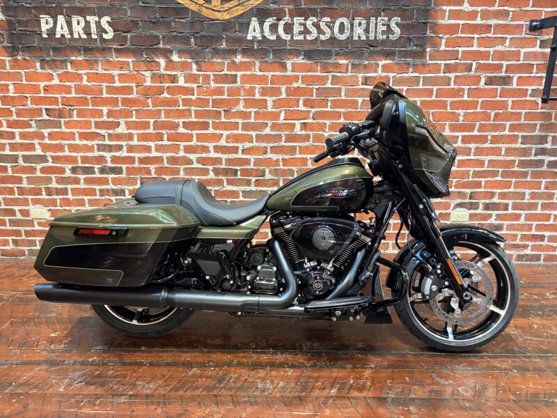 2026 Harley-Davidson® Street Glide® FLHX