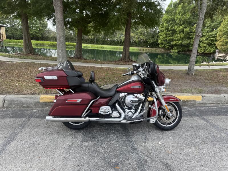 2016 Harley-Davidson® Street Glide® Amber Whiskey
