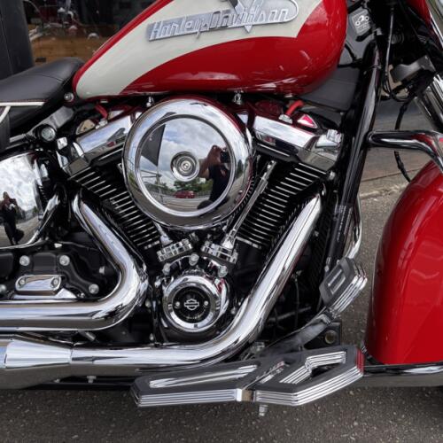 2024 Harley-Davidson® Hydra-Glide Revival thumb 1