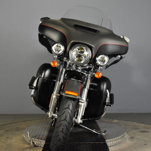 2019 Harley-Davidson® Ultra Limited Industrial Gray Denim/Black Denim thumb 1