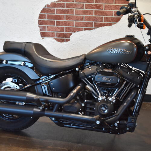 2022 Harley-Davidson® Street Bob® 114 Vivid Black thumb 2