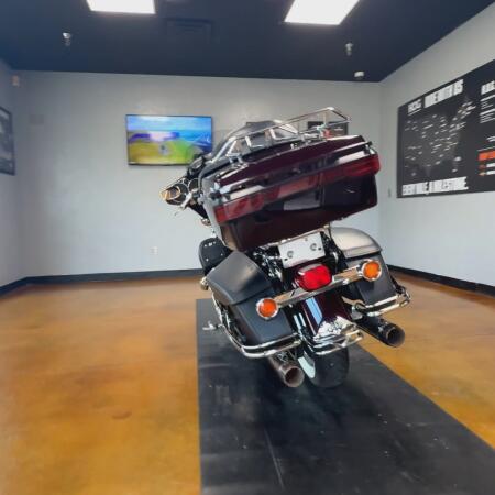 2005 Harley-Davidson® Road King® Classic BLACK CHERRY W/PINSTRIPE thumb 0