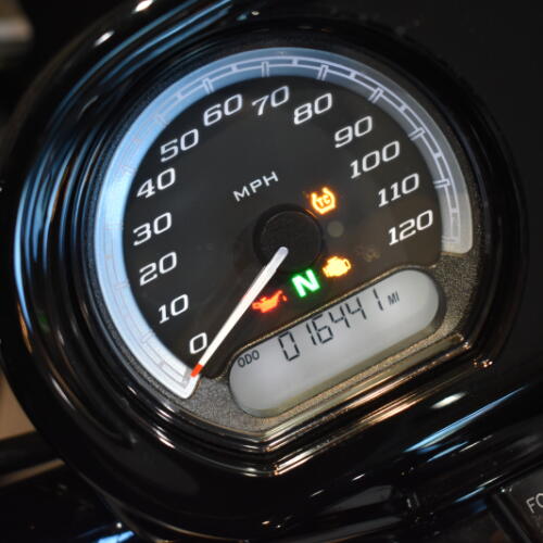2023 Harley-Davidson® Road Glide® Limited Atlas Silver Metallic thumb 1