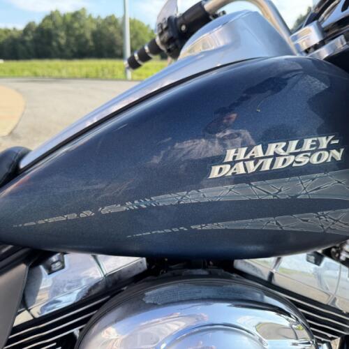 2016 Harley-Davidson® Road Glide® Special Custom Colour Cosmic Blue Pearl thumb 1
