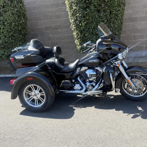 FLHTCUTG 2014 Tri Glide® Ultra thumb 3