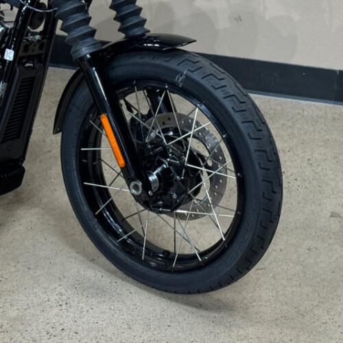 Harley-Davidson® Street Bob® 2026 thumb 2