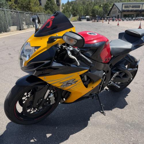 2013 Suzuki GSX-R600 thumb 1