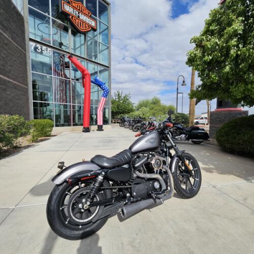 XL 883N 2016 Iron 883™ thumb 1