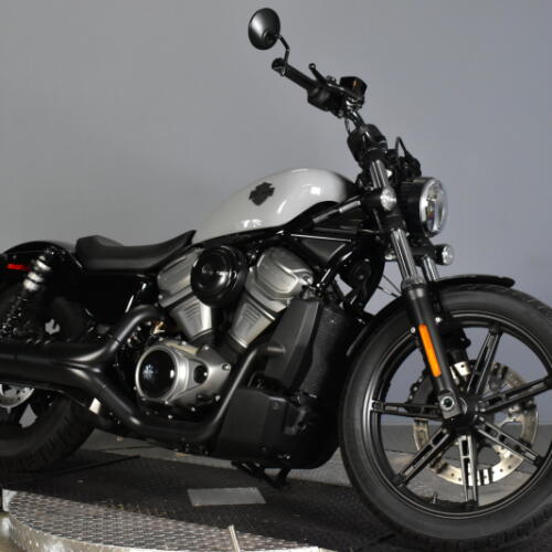 2024 Harley-Davidson® Nightster™ RH975 thumb 2