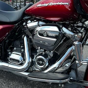 2017 Harley-Davidson Road Glide® Special FLTRXS thumb 3