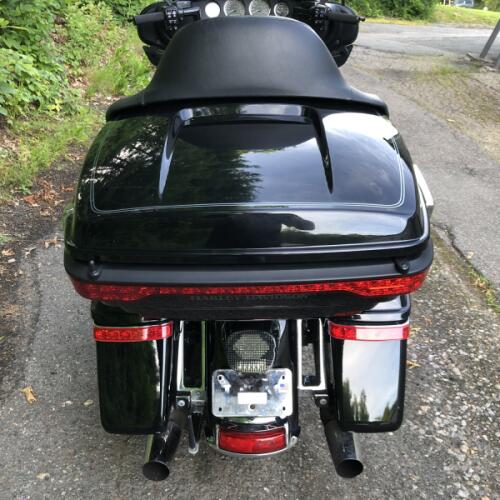 2016 Harley-Davidson® Electra Glide® Ultra Classic® Low Vivid Black thumb 1