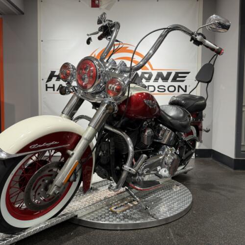  2013 Softail® Deluxe thumb 1