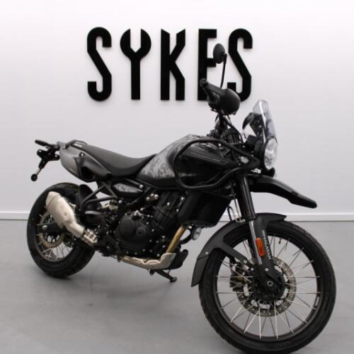 2026 Royal Enfield HIMALAYAN 452 in Mana Black thumb 3