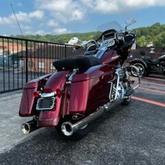 2017 Harley-Davidson Road Glide® Special FLTRXS thumb 2