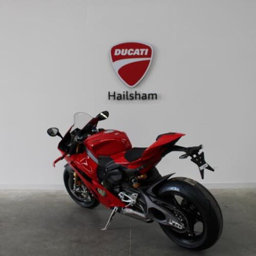 Ducati Panigale V4S, Brand New and Unregistered, Ducati Red, 0 miles thumb 1