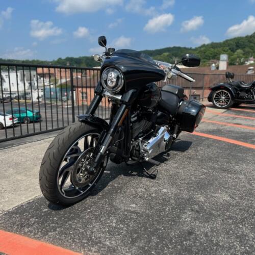 2021 Harley-Davidson® Sport Glide® FLSB thumb 0