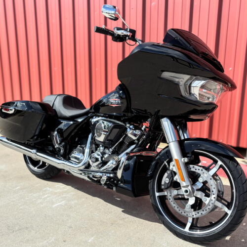 2026 Harley-Davidson® Road Glide® FLTRX VIVID BLACK thumb 2