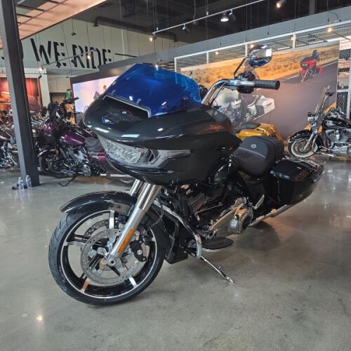 Harley-Davidson® Road Glide® 2026 thumb 1