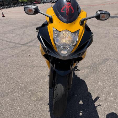 2013 Suzuki GSX-R600 thumb 2