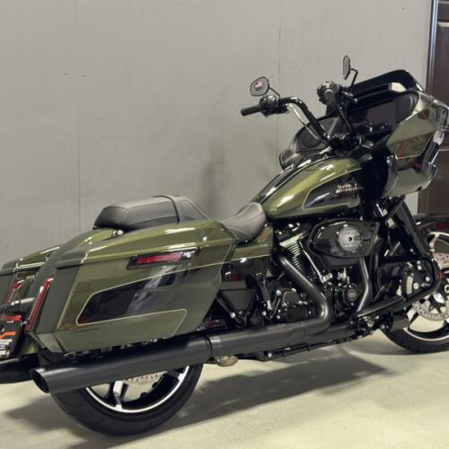 FLTRX 2026 Road Glide® thumb 3