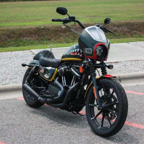 2016 Harley-Davidson® Iron 883™ XL 883N thumb 3
