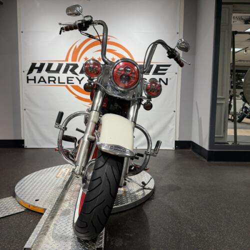  2013 Softail® Deluxe thumb 2