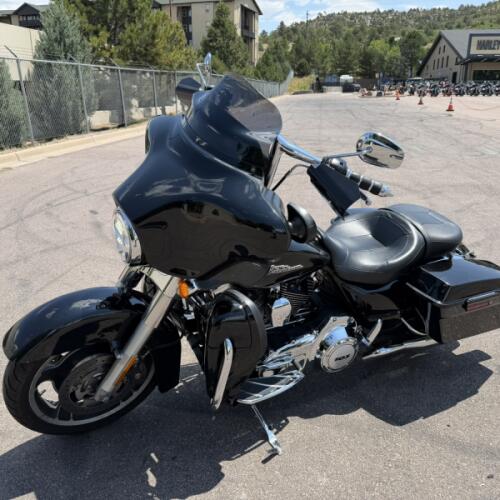 2012 Harley-Davidson® Street Glide® thumb 1