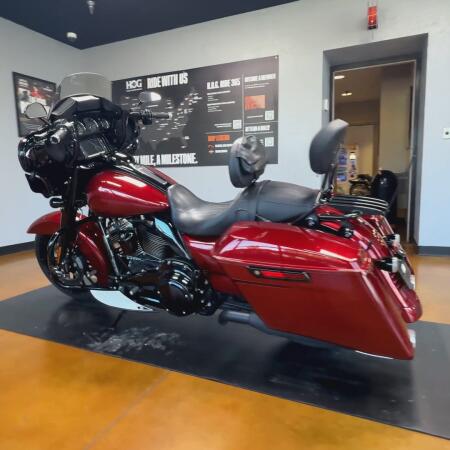 2018 Harley-Davidson® Street Glide® Special Hard Candy Hot Rod Red Flake thumb 1