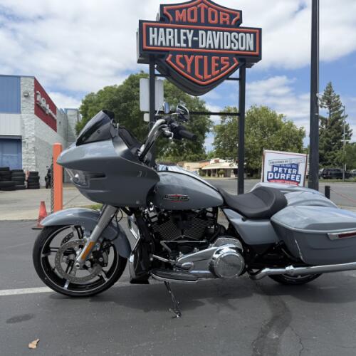 FLTRX 2026 Road Glide® thumb 3