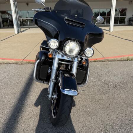 2018 Harley-Davidson® Electra Glide® Ultra Classic® Vivid Black thumb 0