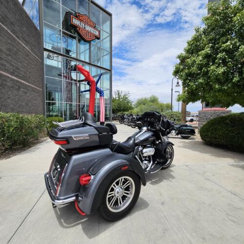 FLHTCUTG 2021 Tri Glide® Ultra thumb 1
