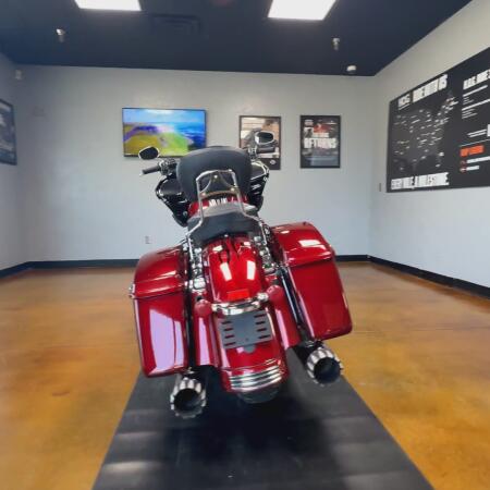 2017 Harley-Davidson® Road Glide® Special Hard Candy Custom™ Hot Rod Red Flake thumb 2