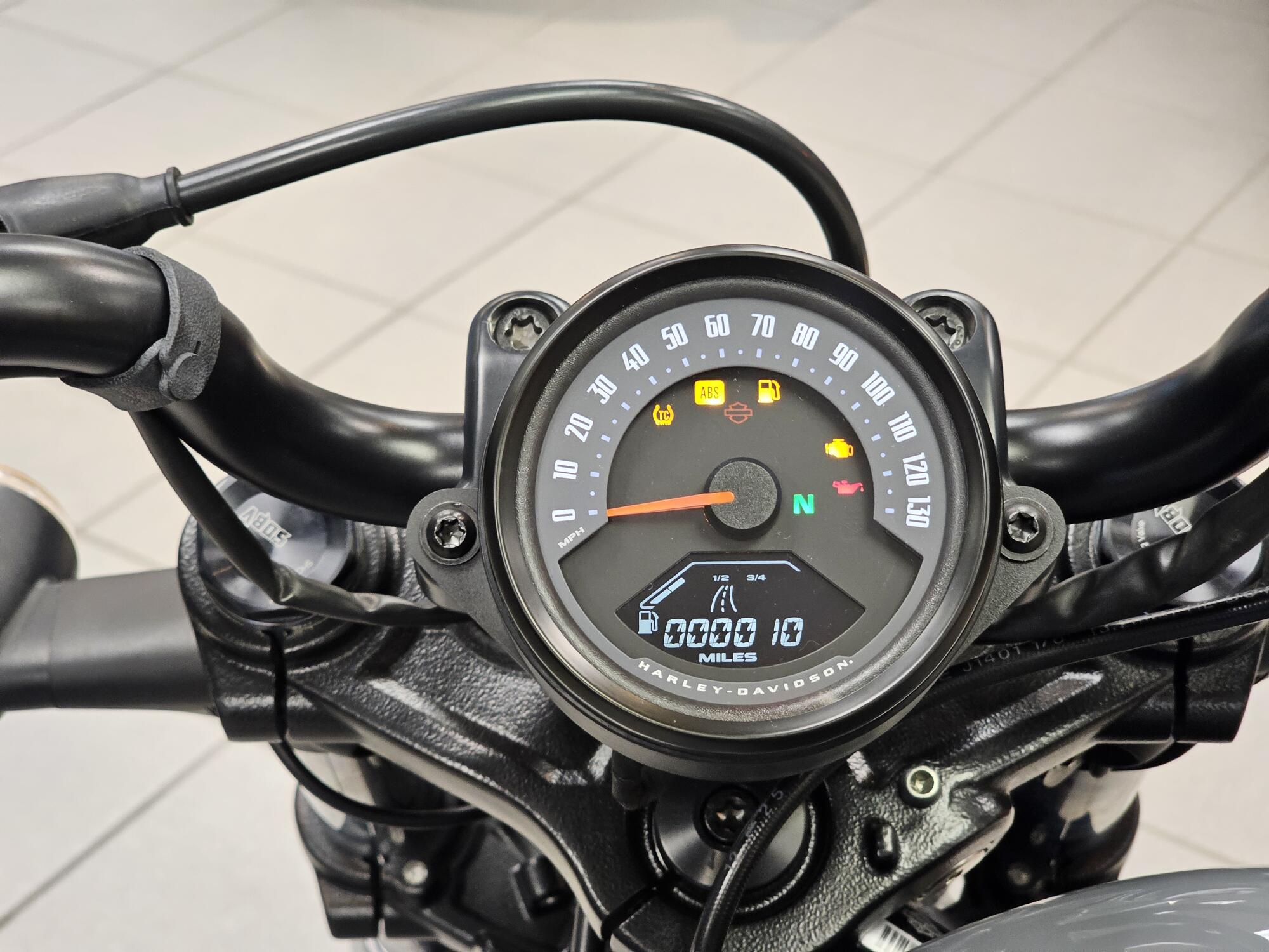 RH975 2026 Nightster®, photo 22