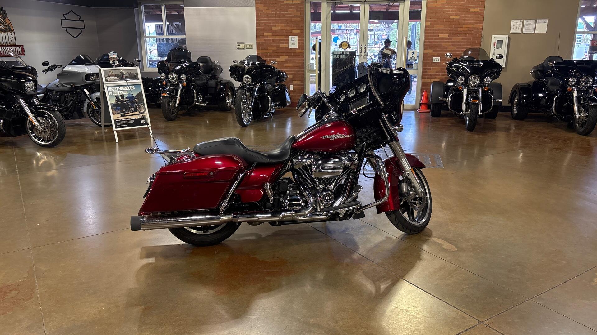 FLHXS 2017 Street Glide® Special