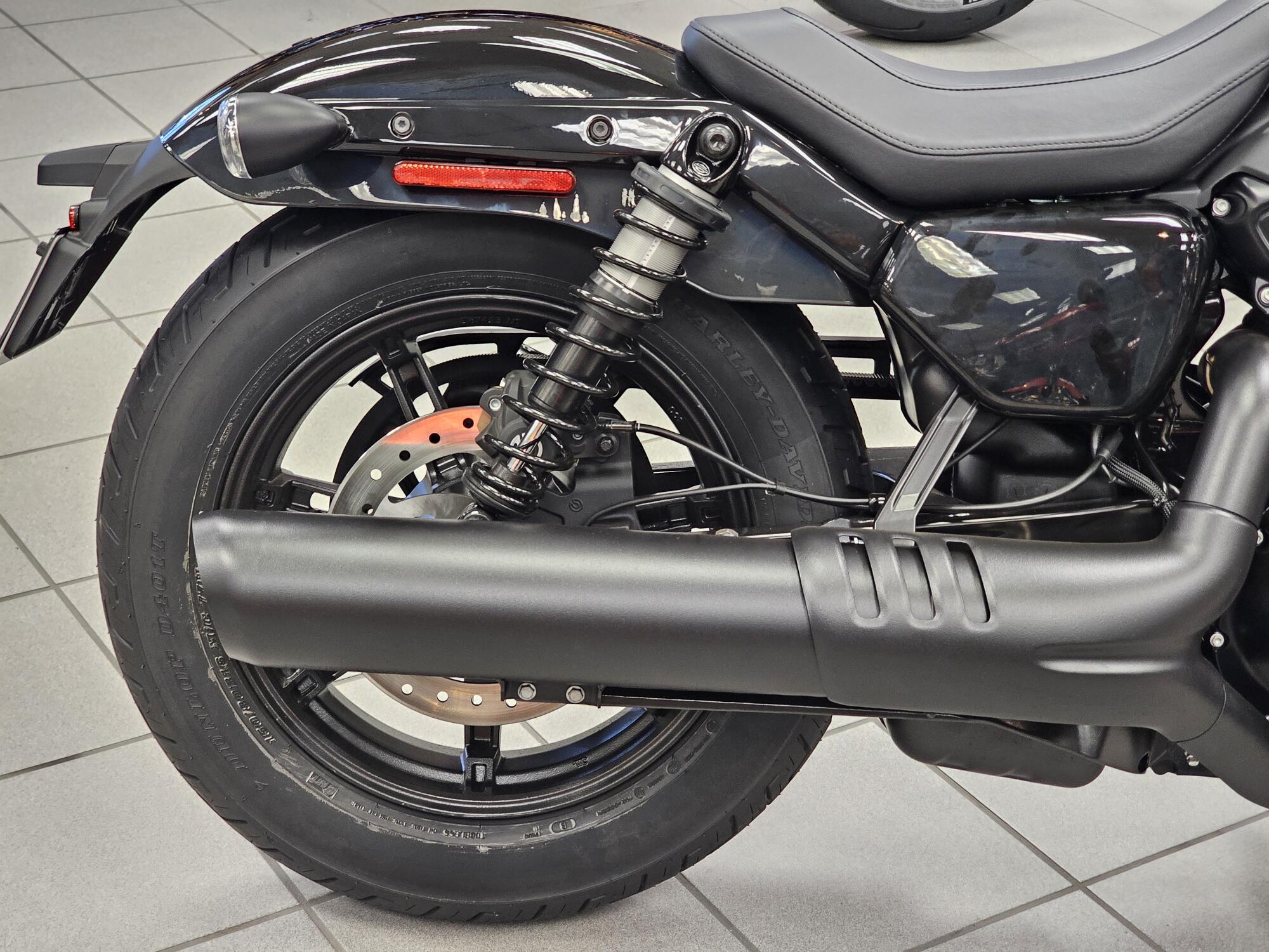 RH975 2026 Nightster®, photo 12