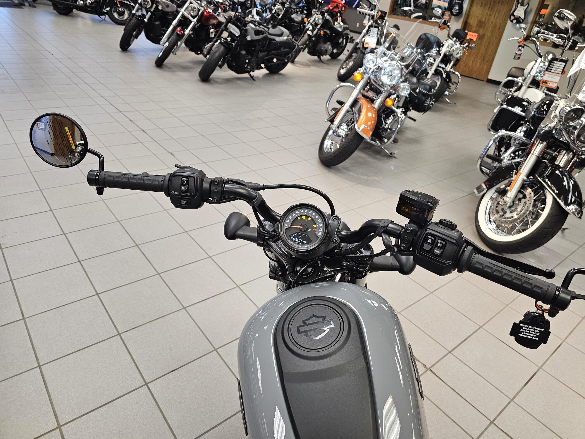 RH975 2026 Nightster®, photo 21