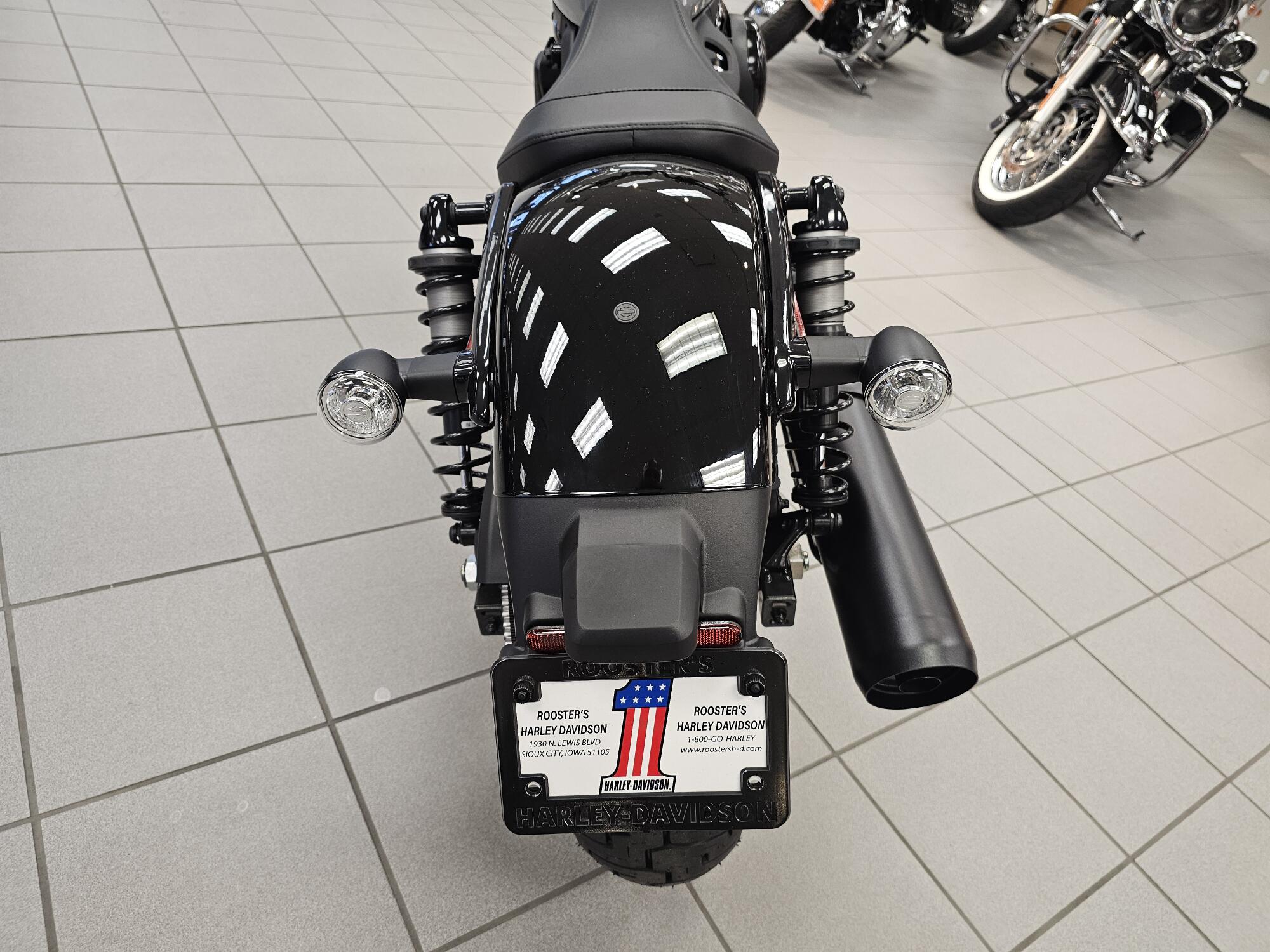 RH975 2026 Nightster®, photo 17