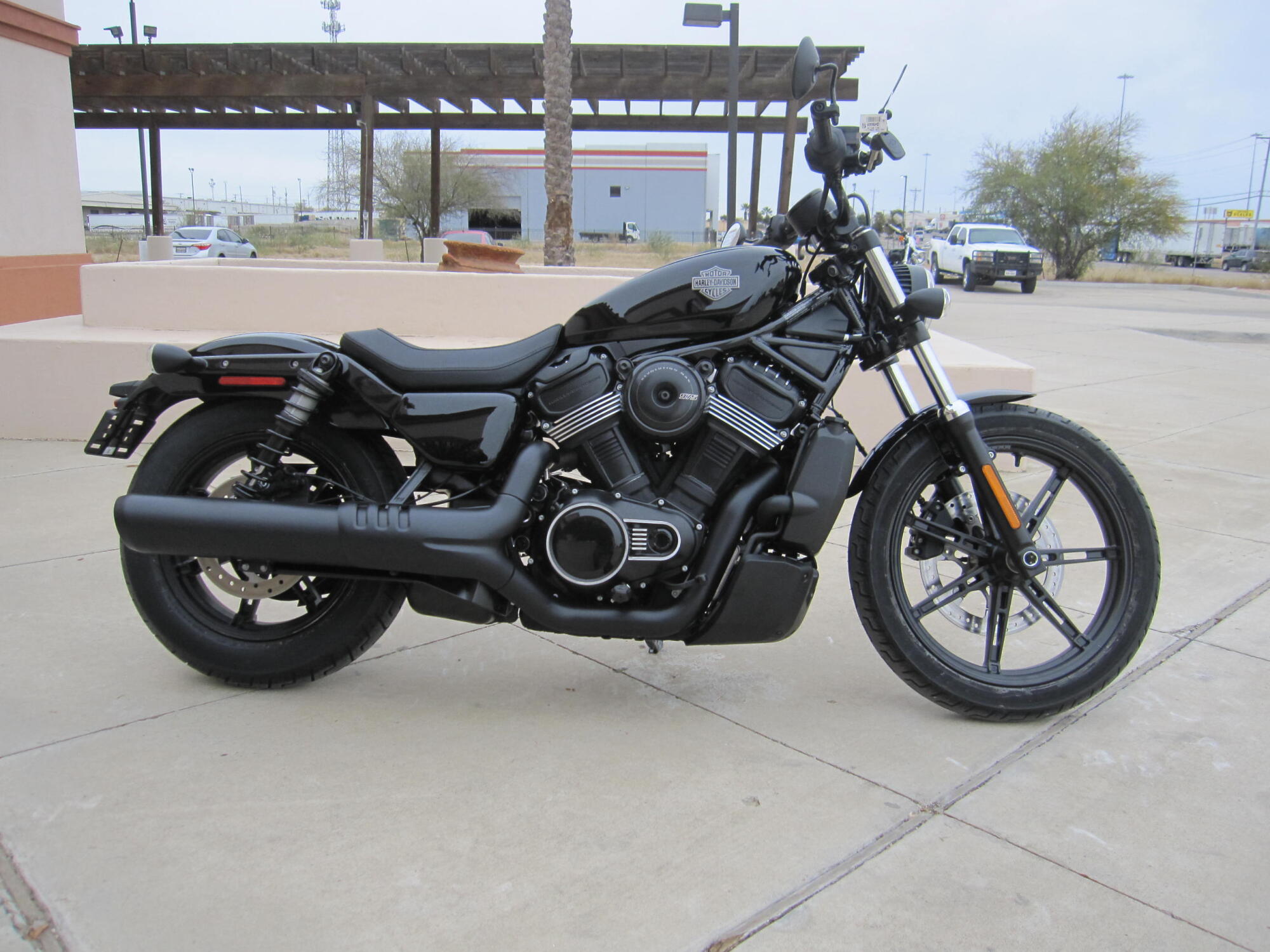 2026 Harley-Davidson® Nightster® Vivid Black Black Trim