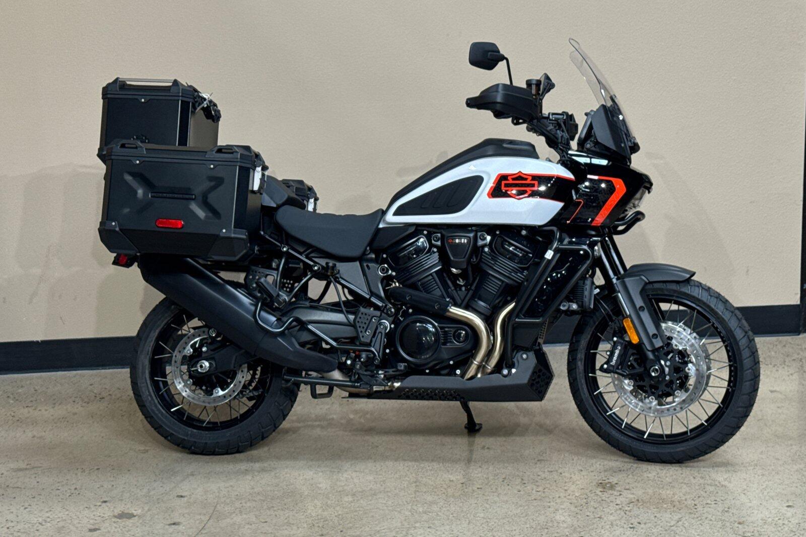 Harley-Davidson® Pan America 1250 Limited 2026