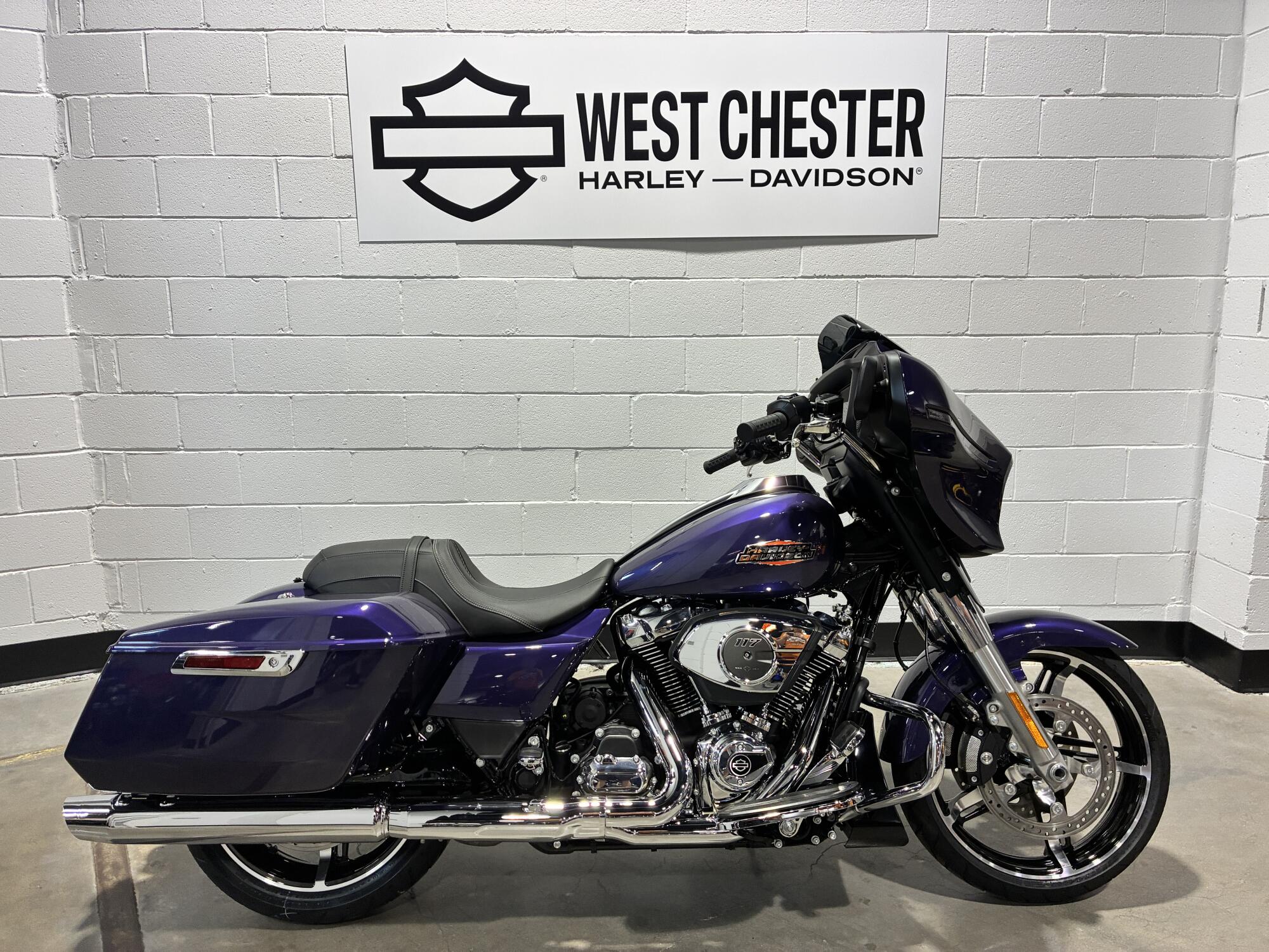 2026 Harley-Davidson® Street Glide® Purple Abyss FLHX