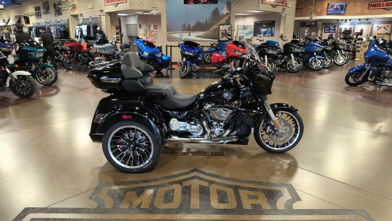 FLHLT 2026 Street Glide 3 Limited