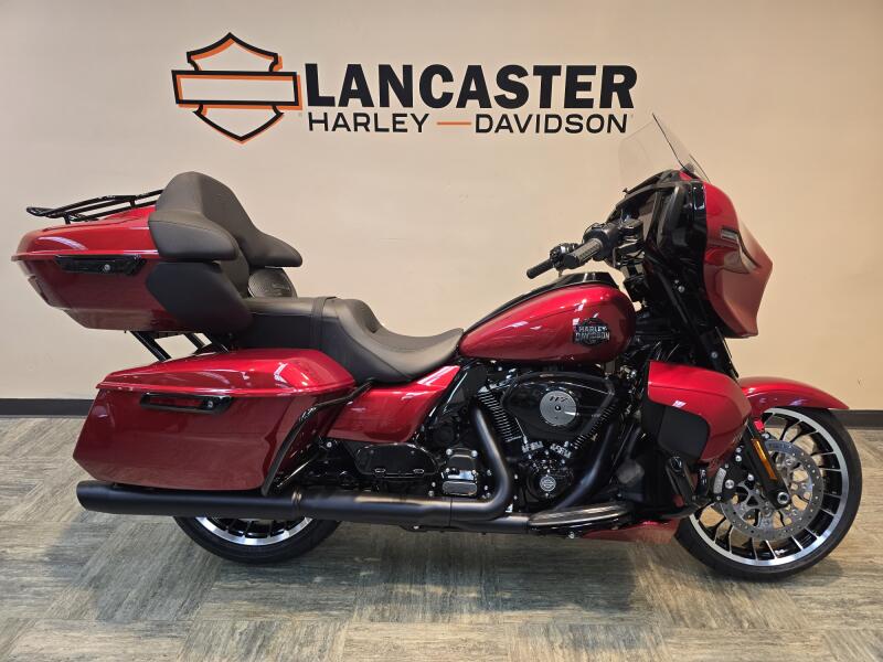 2026 Harley-Davidson® Street Glide Limited Brilliant Red Black Trim FLHXL
