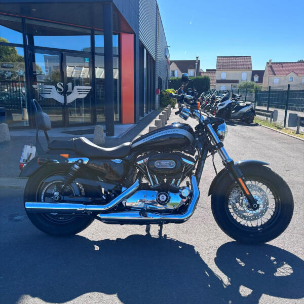 XL1200C 2018 1200 Custom