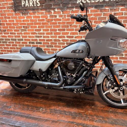 FLTRX 2026 Road Glide® thumb 3