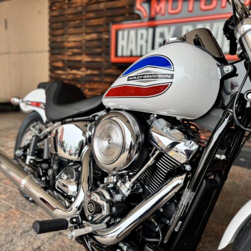 2026 Harley Davidson Super Glide FXD thumb 2