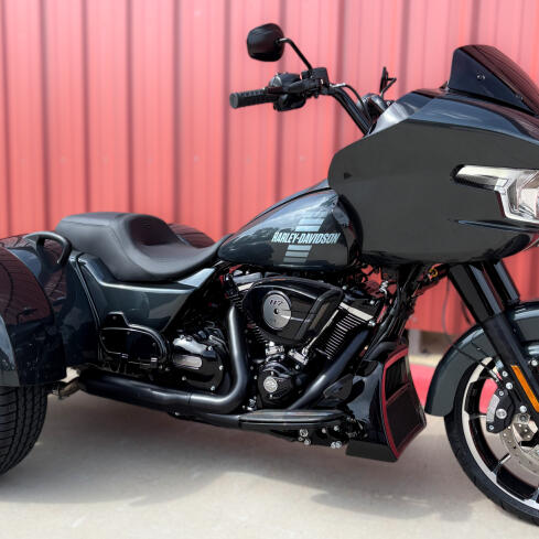 2026 Harley-Davidson® Road Glide 3 FLTRT thumb 0