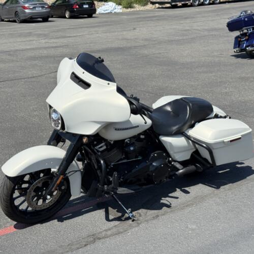 FLHXS 2018 Street Glide® Special thumb 0